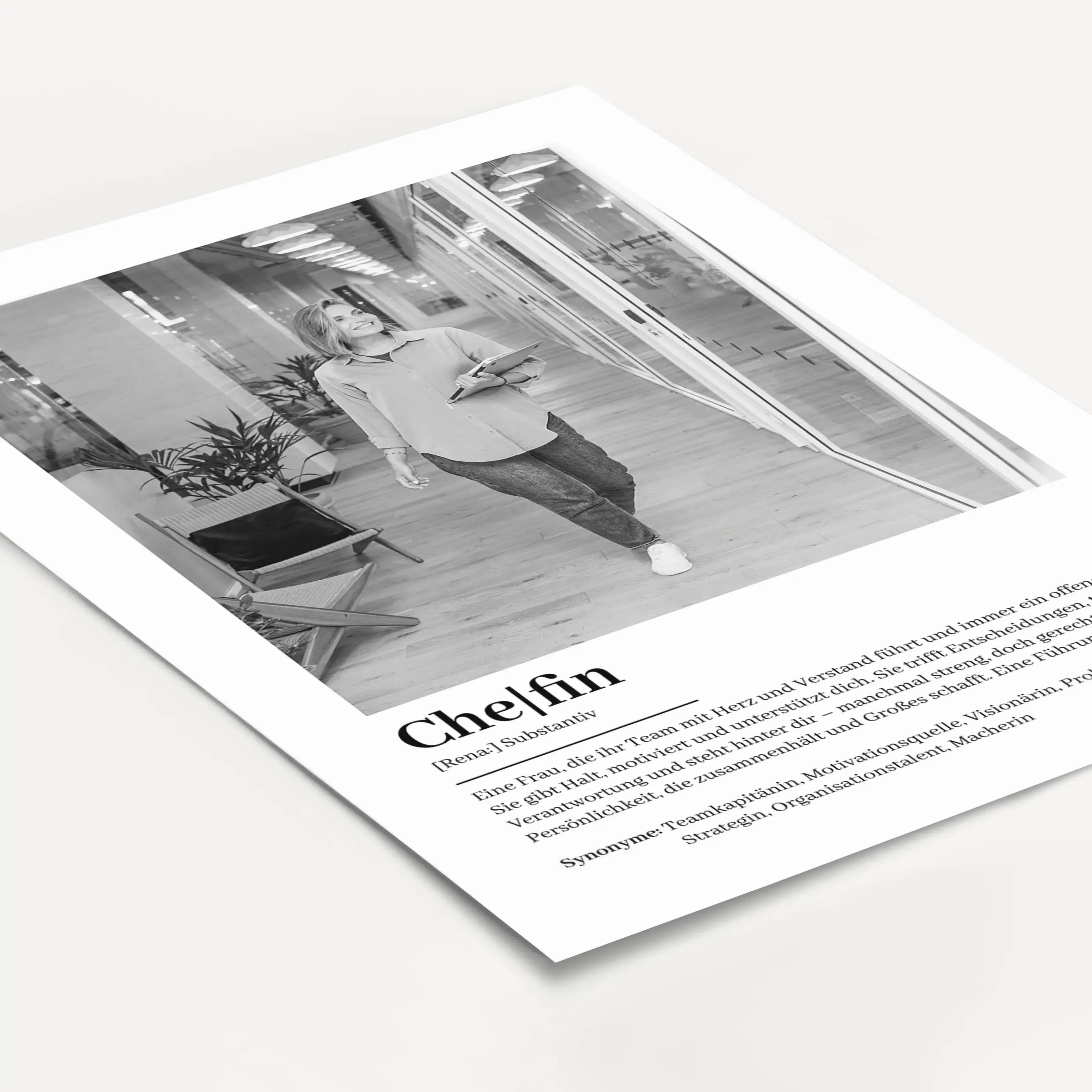 Chefin Definition Poster mit Foto-Personalisiertes Poster-famprints-Das Chefin Definition Poster mit Foto ist ein persönliches Statement für Wertschätzung und Anerkennung. Es verbindet eine moderne Definition mit deinem eigenen Bild und macht aus einem ei