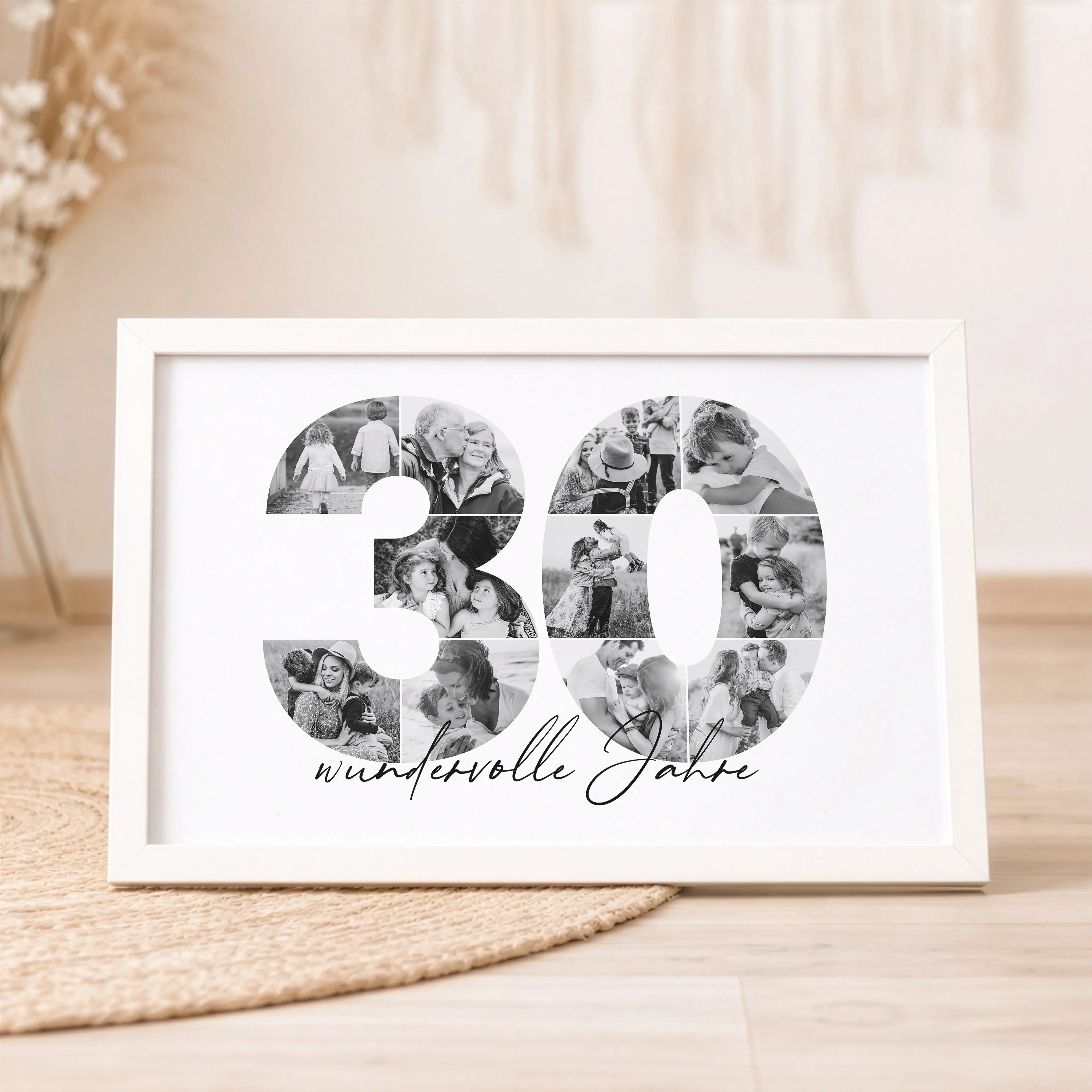 Foto Poster 30-Personalisiertes Poster-famprints-Das Foto Poster 30 von famprints ist eine persönliche Art, einen runden Geburtstag oder ein Jubiläum sichtbar zu feiern. Die große Zahl 30 wird aus deinen eigenen Bildern gestaltet und bildet eine harmonisc