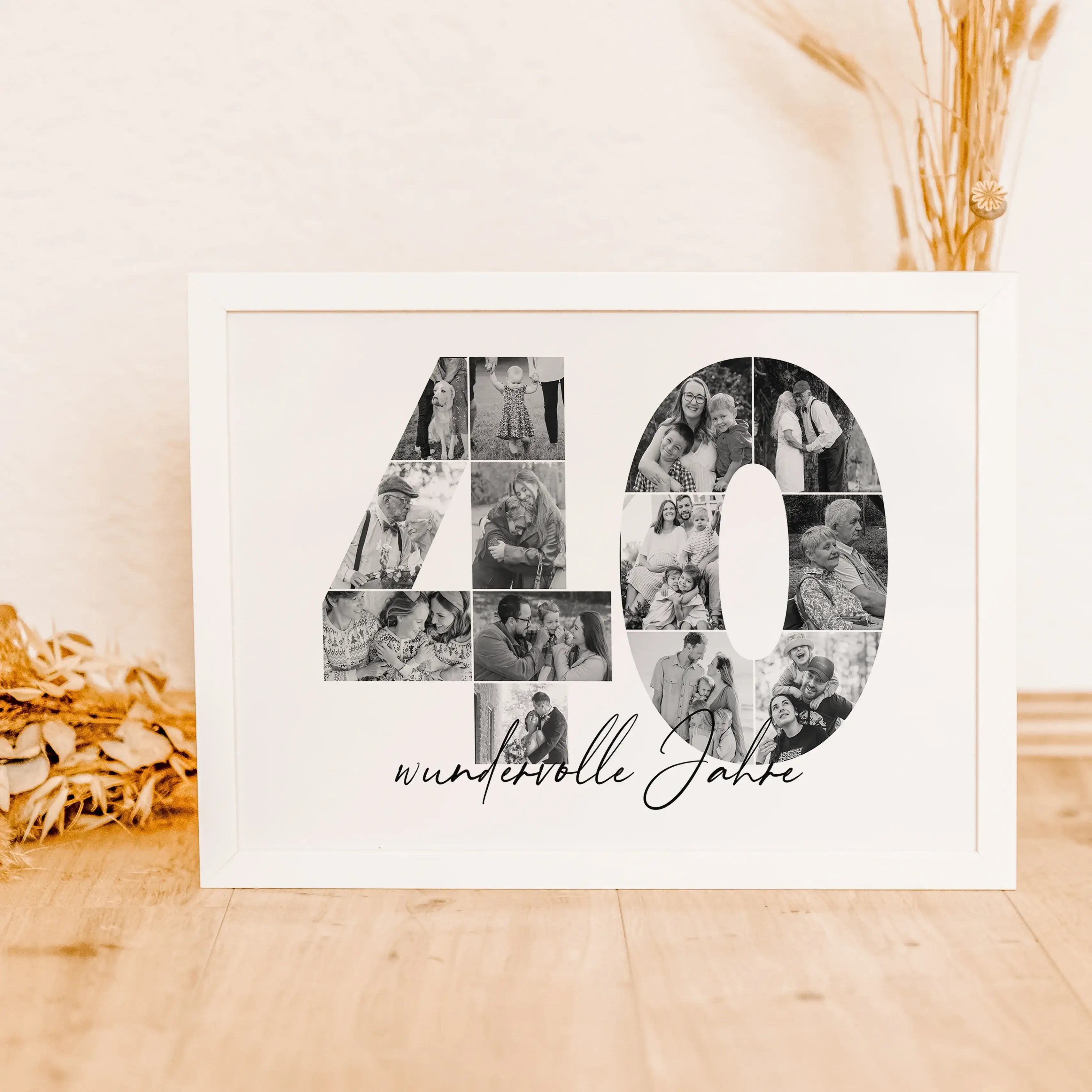 Foto Poster 40 Jahre - Personalisiertes Poster - famprints - Feiere besondere Momente mit unserem einzigartigen Foto Poster 40 – das perfekte personalisierte Geschenk für Geburtstag, Hochzeitstag oder Jubiläum! Die große Zahl 40 wird mit deinen persönlich