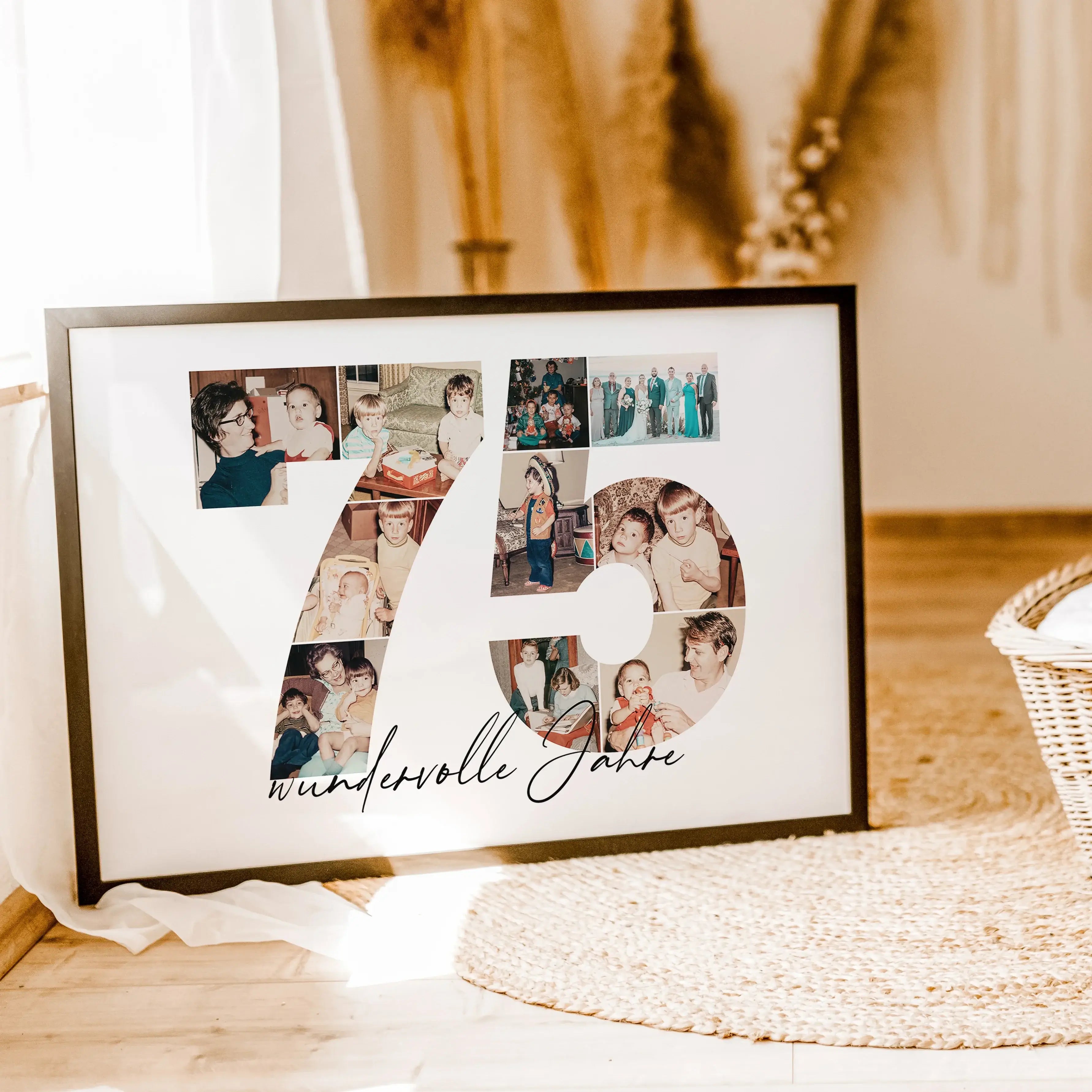 Foto Poster 75 Jahre - Personalisiertes Poster - famprints - Feiere besondere Momente mit unserem einzigartigen Foto Poster 75 – das perfekte personalisierte Geschenk zum 75. Geburtstag, Hochzeitstag oder Jubiläum! Die große „75“ auf dem Poster kannst du