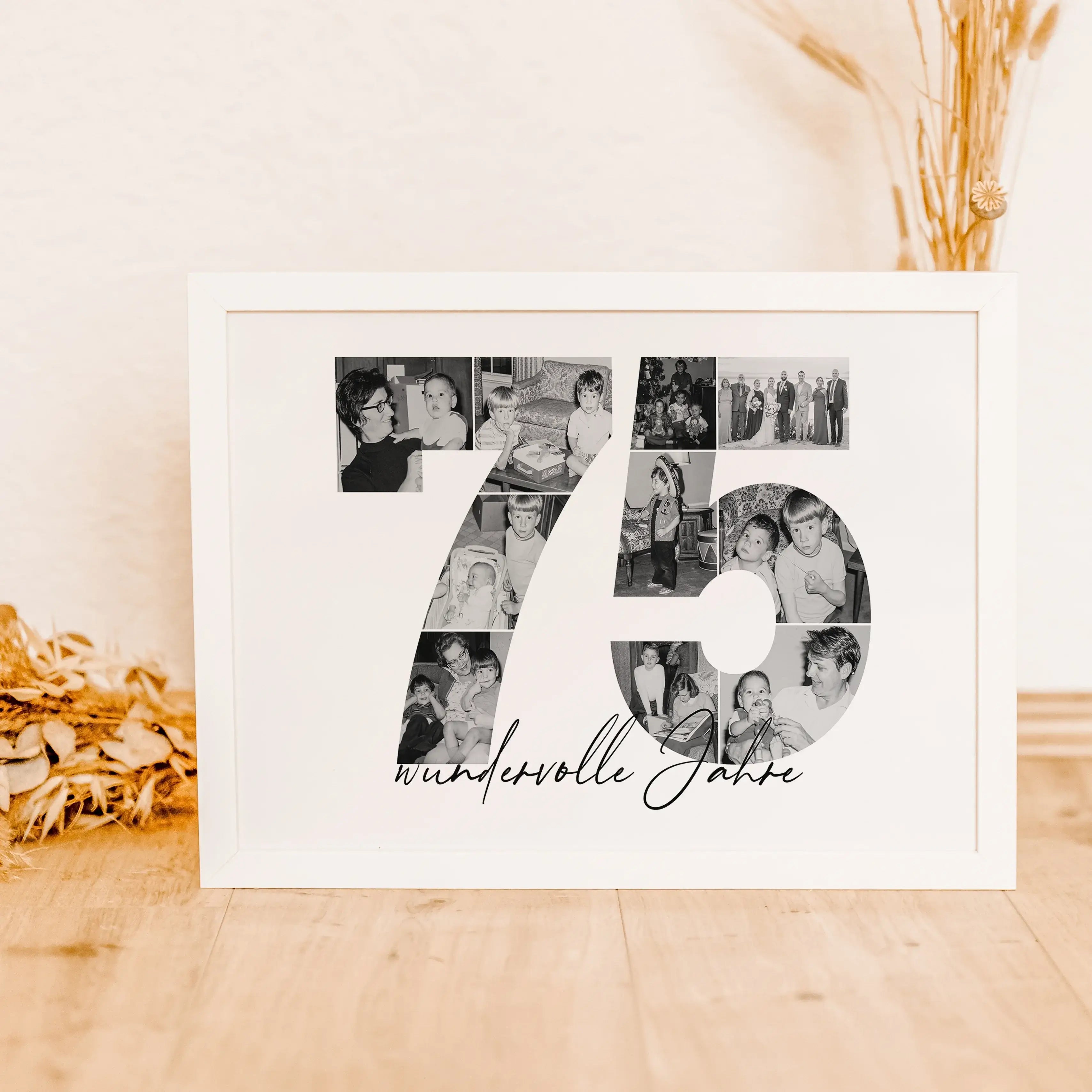 Foto Poster 75 Jahre - Personalisiertes Poster - famprints - Feiere besondere Momente mit unserem einzigartigen Foto Poster 75 – das perfekte personalisierte Geschenk zum 75. Geburtstag, Hochzeitstag oder Jubiläum! Die große „75“ auf dem Poster kannst du