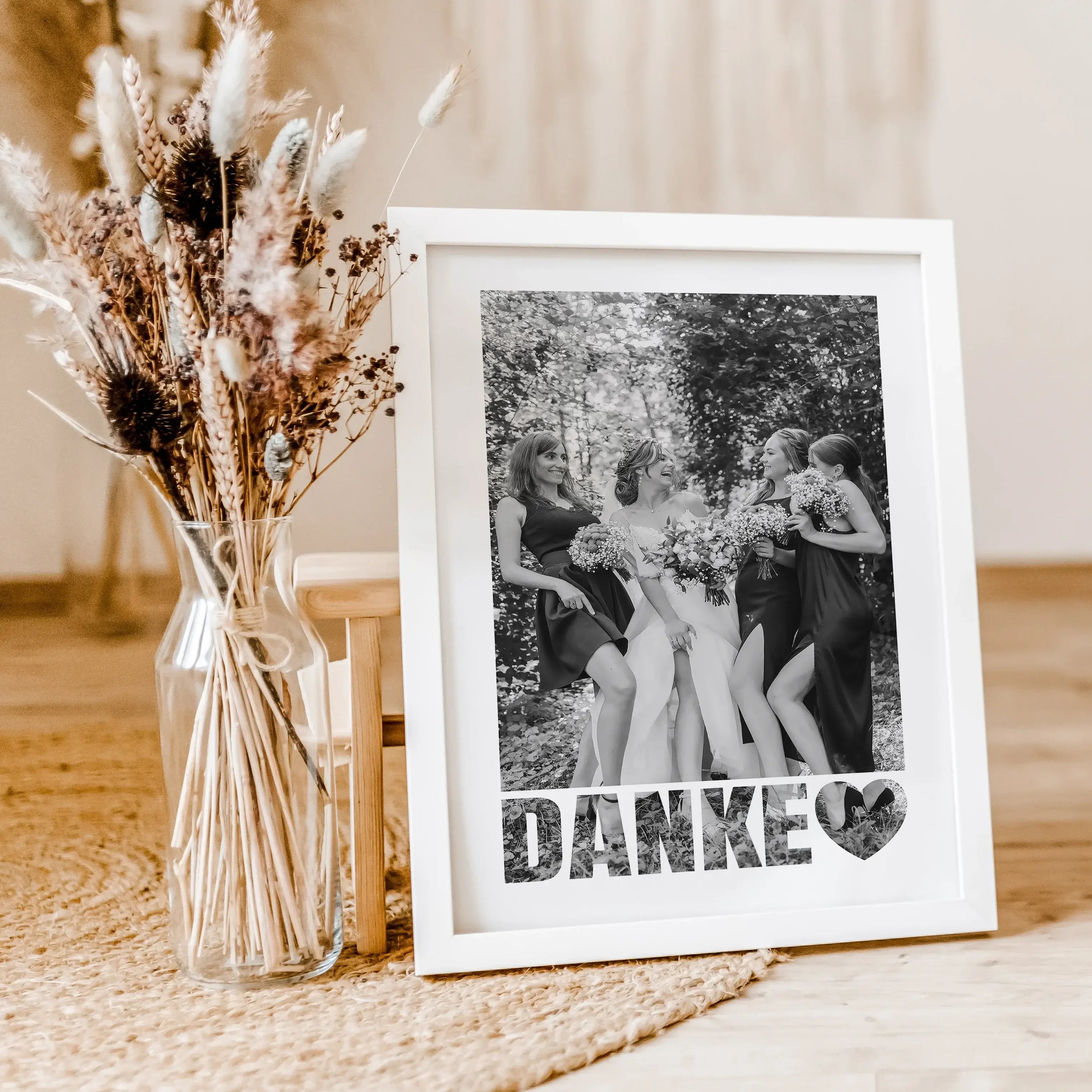Foto Poster Danke - Personalisiertes Poster - famprints - Sag auf besondere Weise Danke mit unserem personalisierten Foto Poster Danke! Dieses einzigartige Poster kannst du mit deinem Lieblingsfoto gestalten – so wird dein Dankeschön zu einem ganz persönl