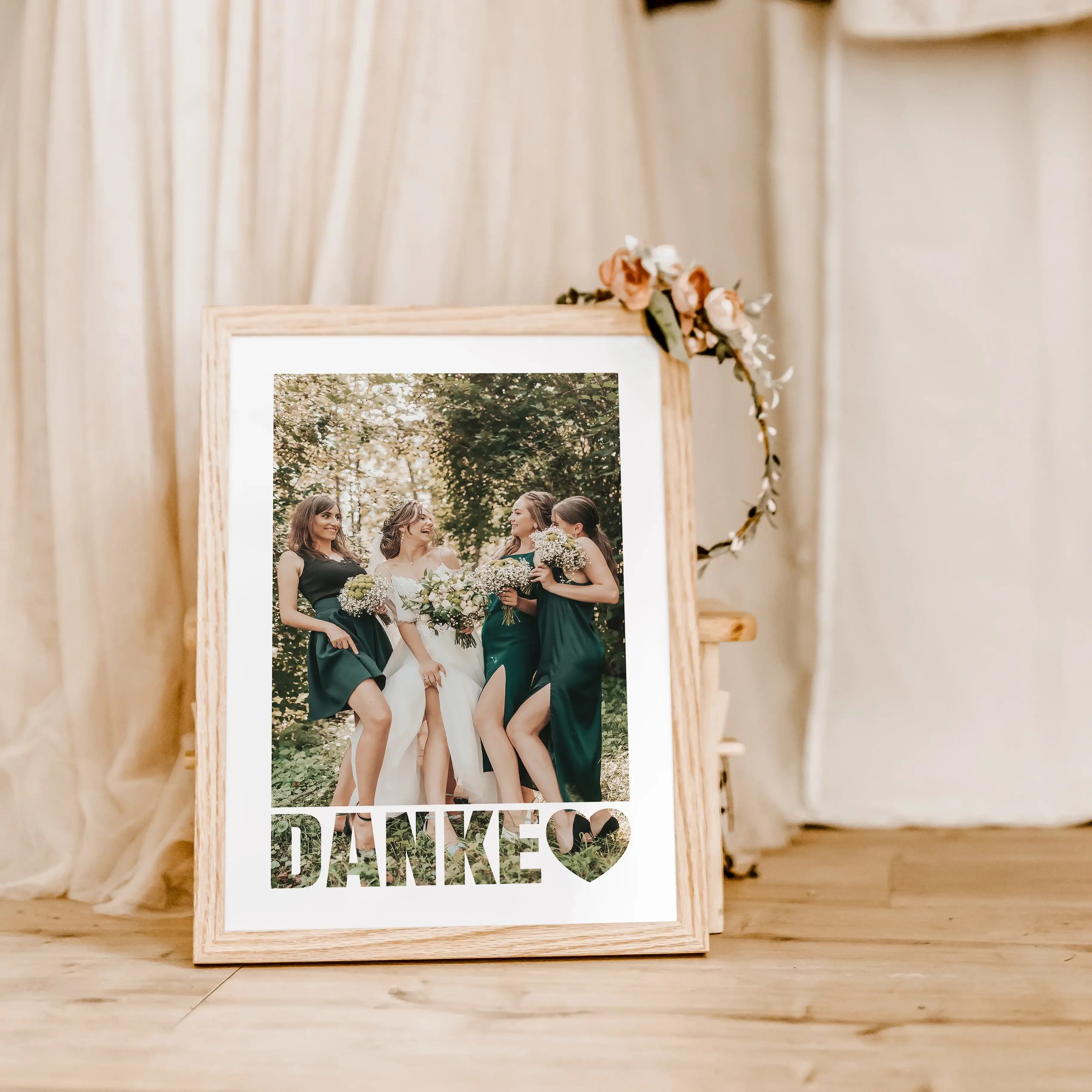 Foto Poster Danke - Personalisiertes Poster - famprints - Sag auf besondere Weise Danke mit unserem personalisierten Foto Poster Danke! Dieses einzigartige Poster kannst du mit deinem Lieblingsfoto gestalten – so wird dein Dankeschön zu einem ganz persönl