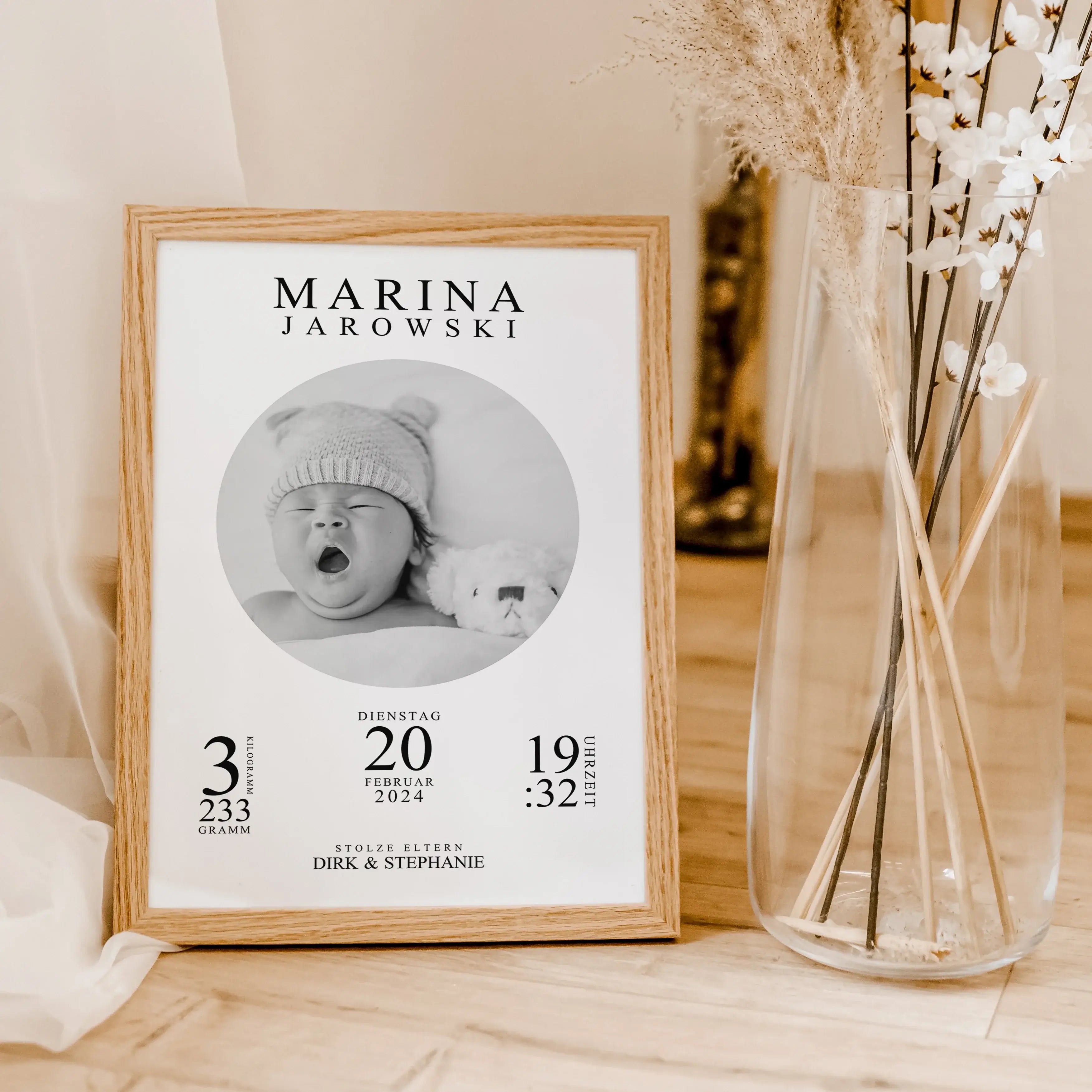 Geburtsposter mit Foto - Personalisiertes Poster - famprints - Entdecke unser einzigartiges Geburtsposter mit Foto, das die schönsten Momente der Geburt deines Kindes für immer festhält. Personalisiere das Poster ganz einfach mit den wichtigsten Geburtsda
