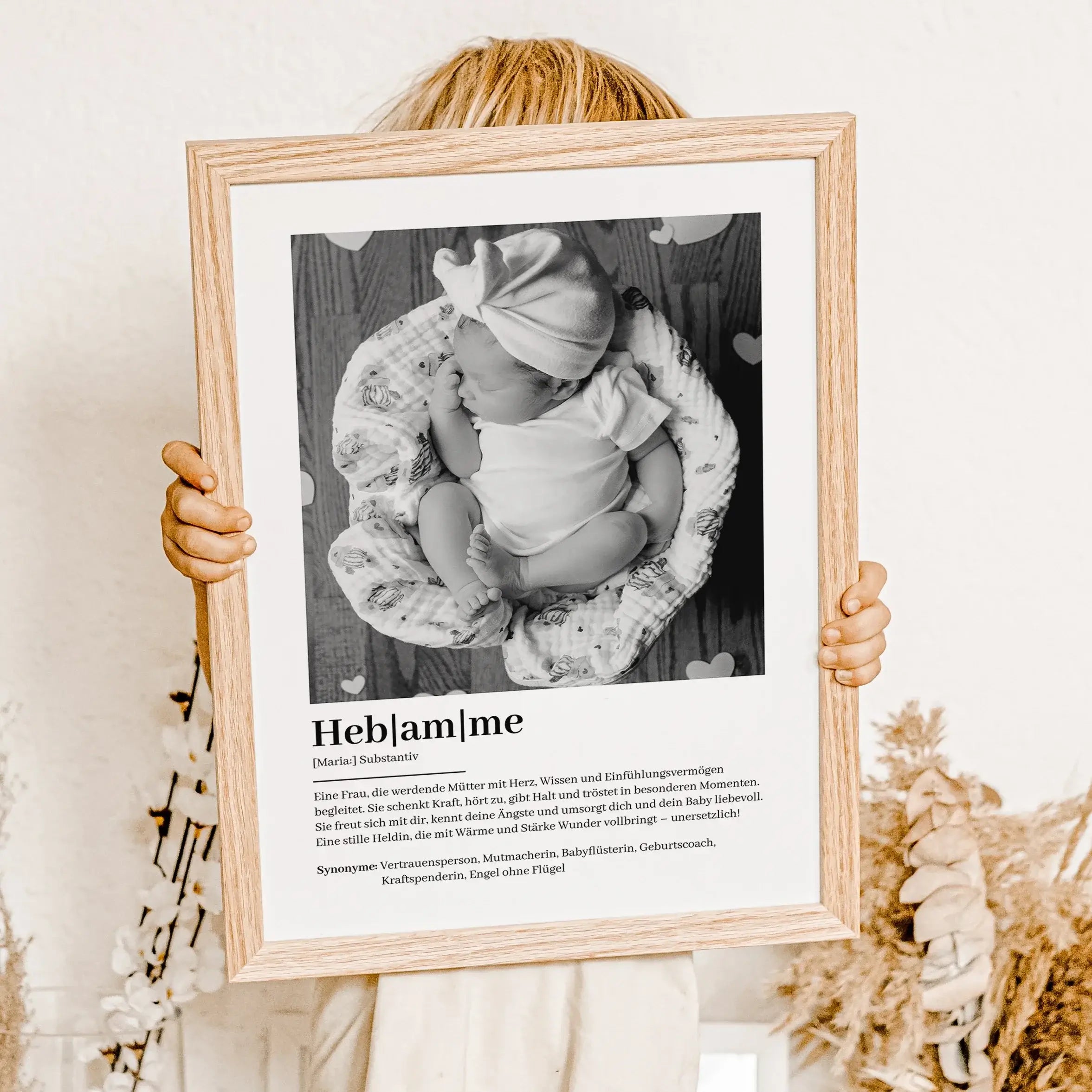 Hebamme Definition Poster mit Foto - Personalisiertes Poster - famprints - Suchst du ein besonderes Geschenk, um deiner Hebamme Danke zu sagen? Unser Hebamme Definition Poster mit Foto ist genau das Richtige! Dieses liebevoll gestaltete Poster zeigt auf e