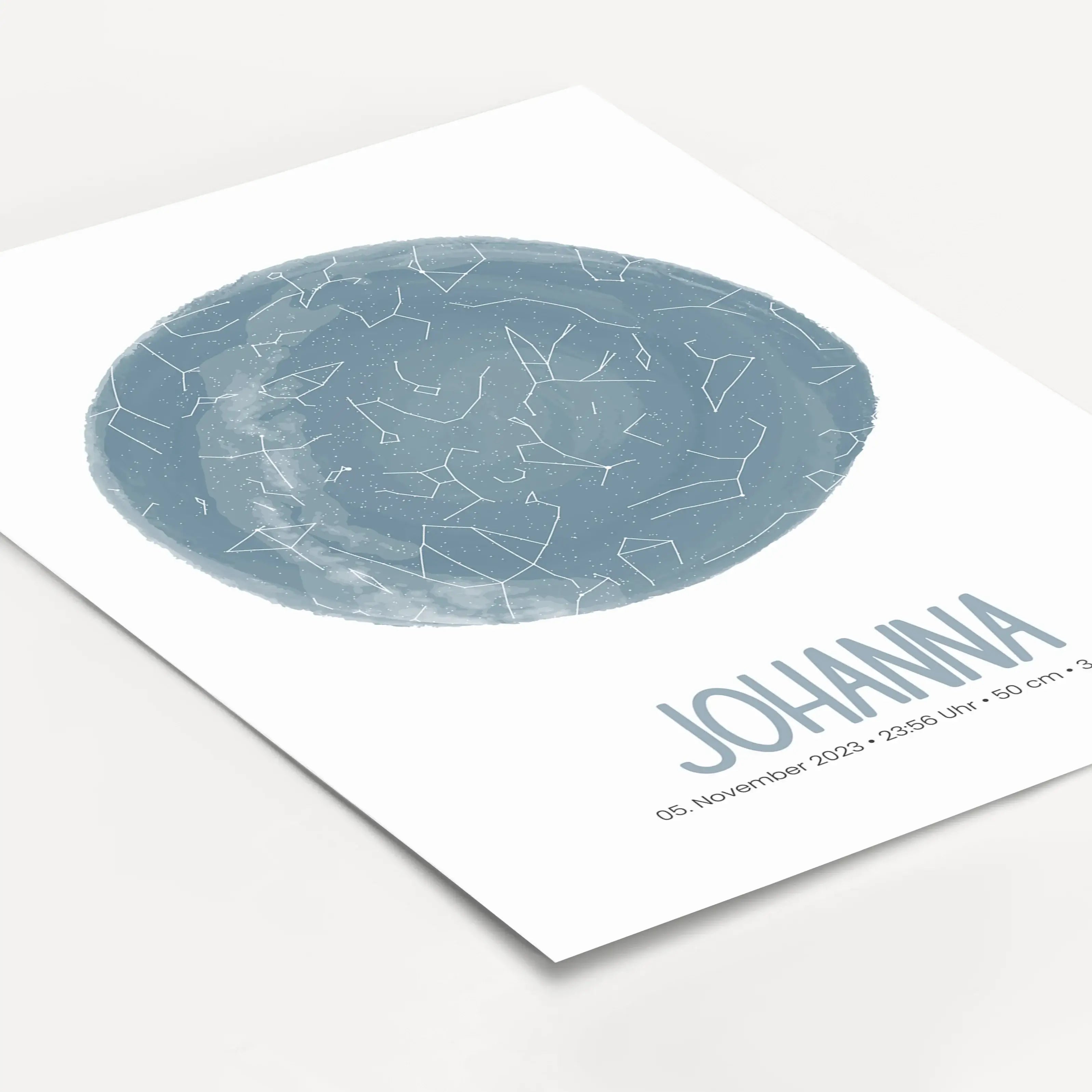 Geburtsposter Sternenhimmel-Personalisiertes Poster-famprints-Das Geburtsposter Sternenhimmel von famprints hält einen einzigartigen Moment fest, so wie er wirklich war. Du siehst den echten Sternenhimmel zum Zeitpunkt der Geburt deines Kindes, berechnet