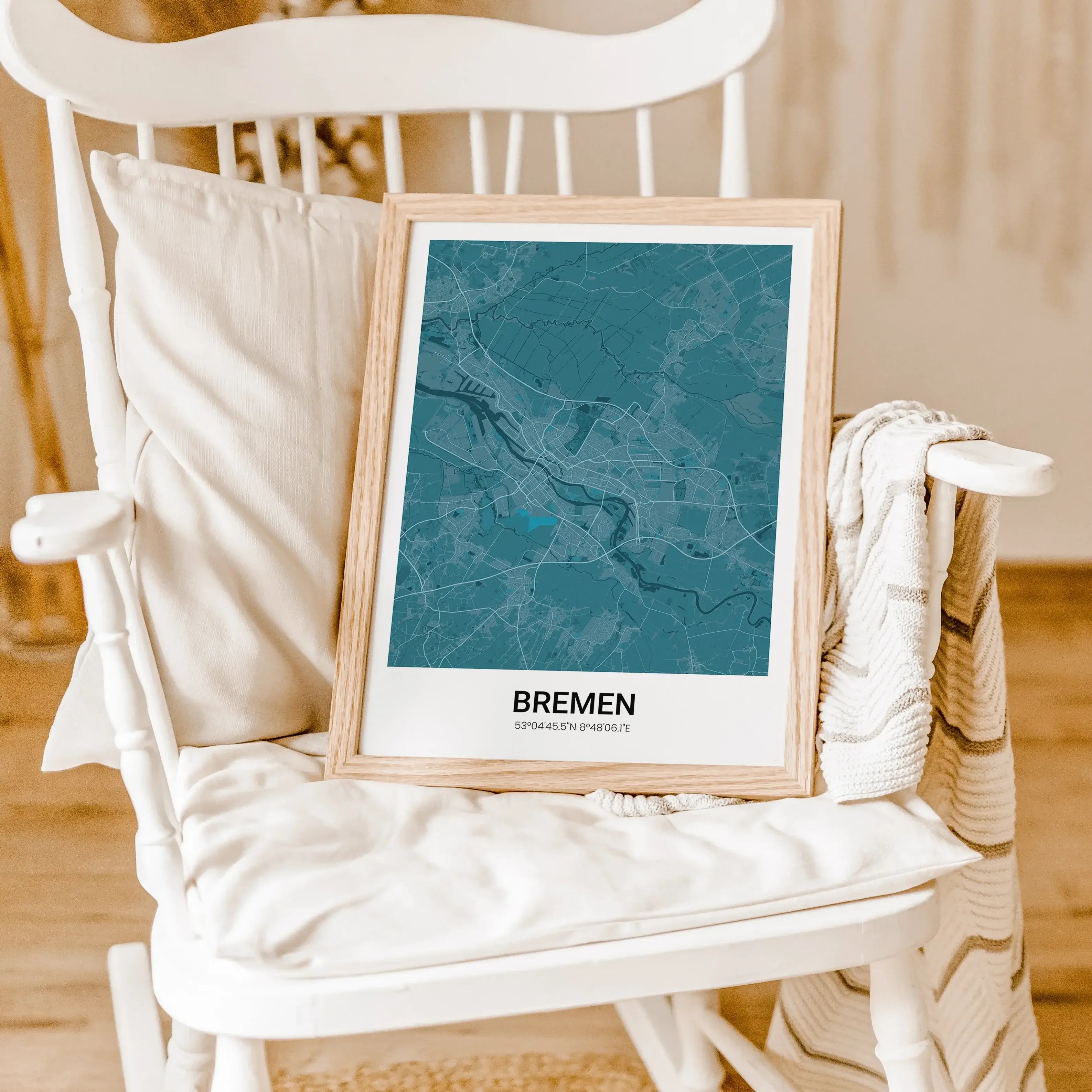 Stadtkarte Poster modern - Personalisiertes Poster - famprints - Entdecke unser Stadtkarte Poster modern – das ideale personalisierte Geschenk für alle, die ihre Lieblingsstadt stilvoll präsentieren möchten. Mit diesem Stadtkarte Poster modern kannst du d