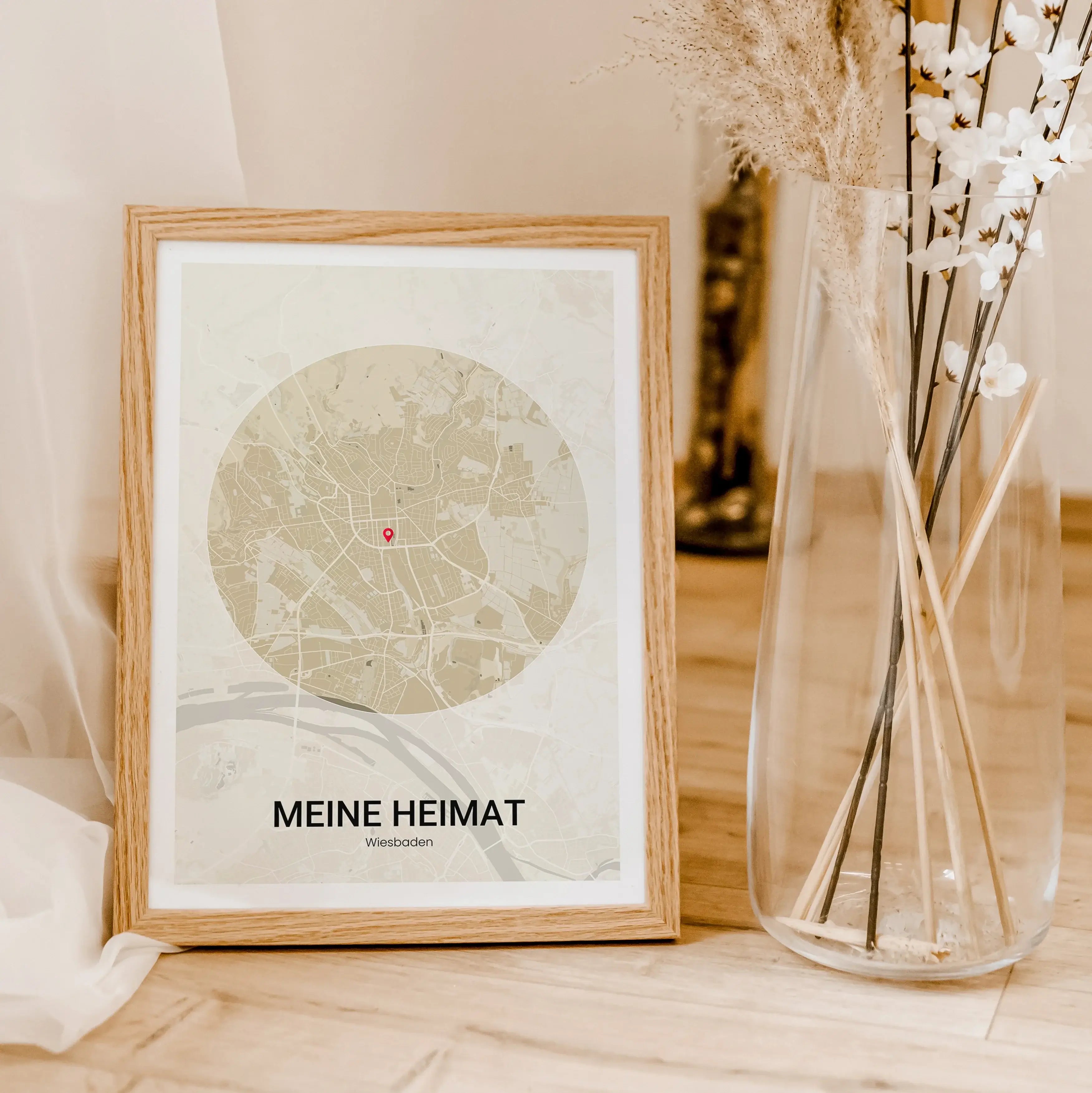 Stadtkarte Poster Circle Halo - Personalisiertes Poster - famprints - Entdecke dein persönliches Stadtkarte Poster Circle Halo – das perfekte Geschenk für alle, die oft an ihren Lieblingsort denken oder ihn vermissen. Gestalte das Poster mit der Stadtkart