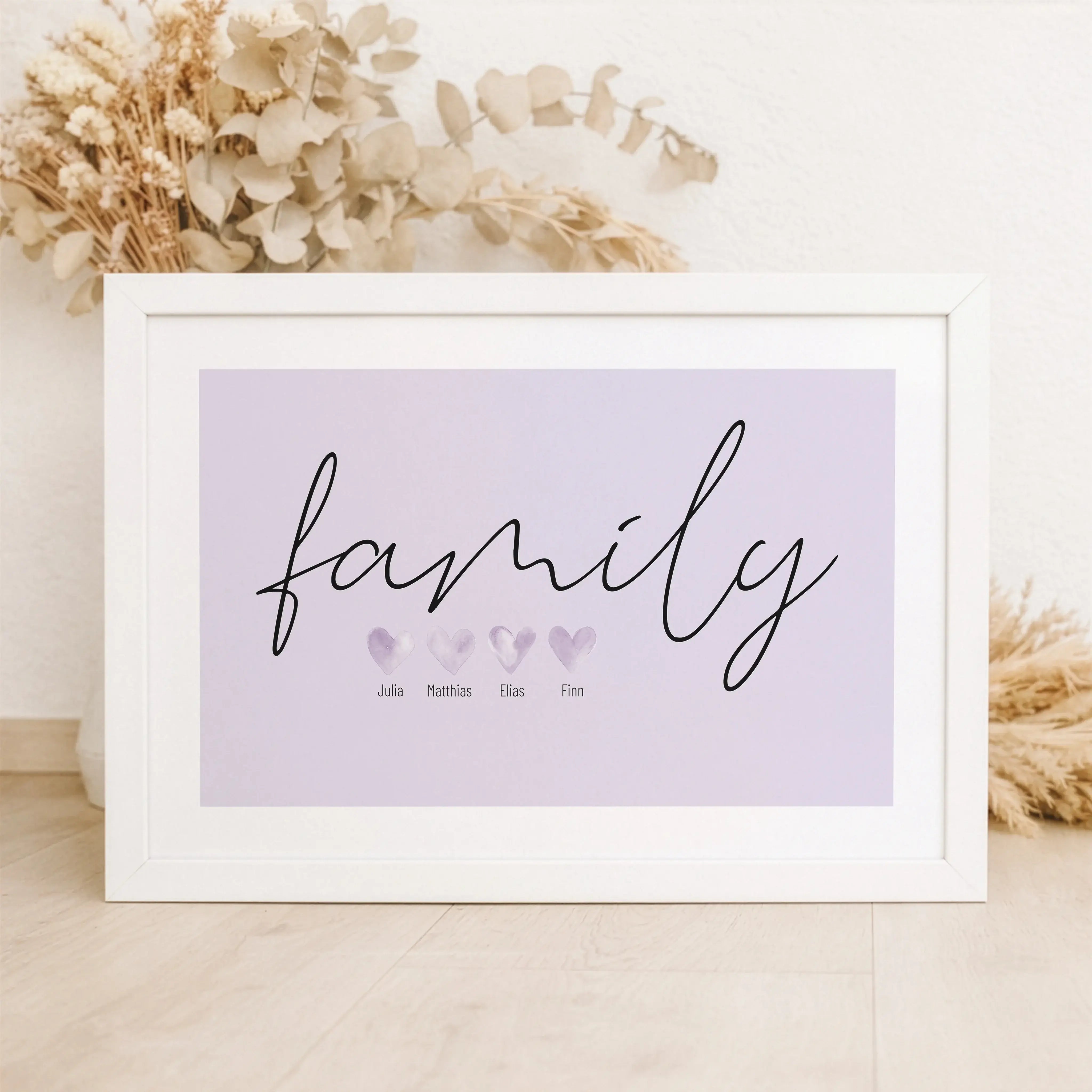 Familienposter Family Herz-Personalisiertes Poster-famprints-Das Familienposter Family Herz ist eine stilvolle Möglichkeit, eure Familie sichtbar zu machen. Im Mittelpunkt steht der handgeschriebene Schriftzug, den du wahlweise als family oder familie ges