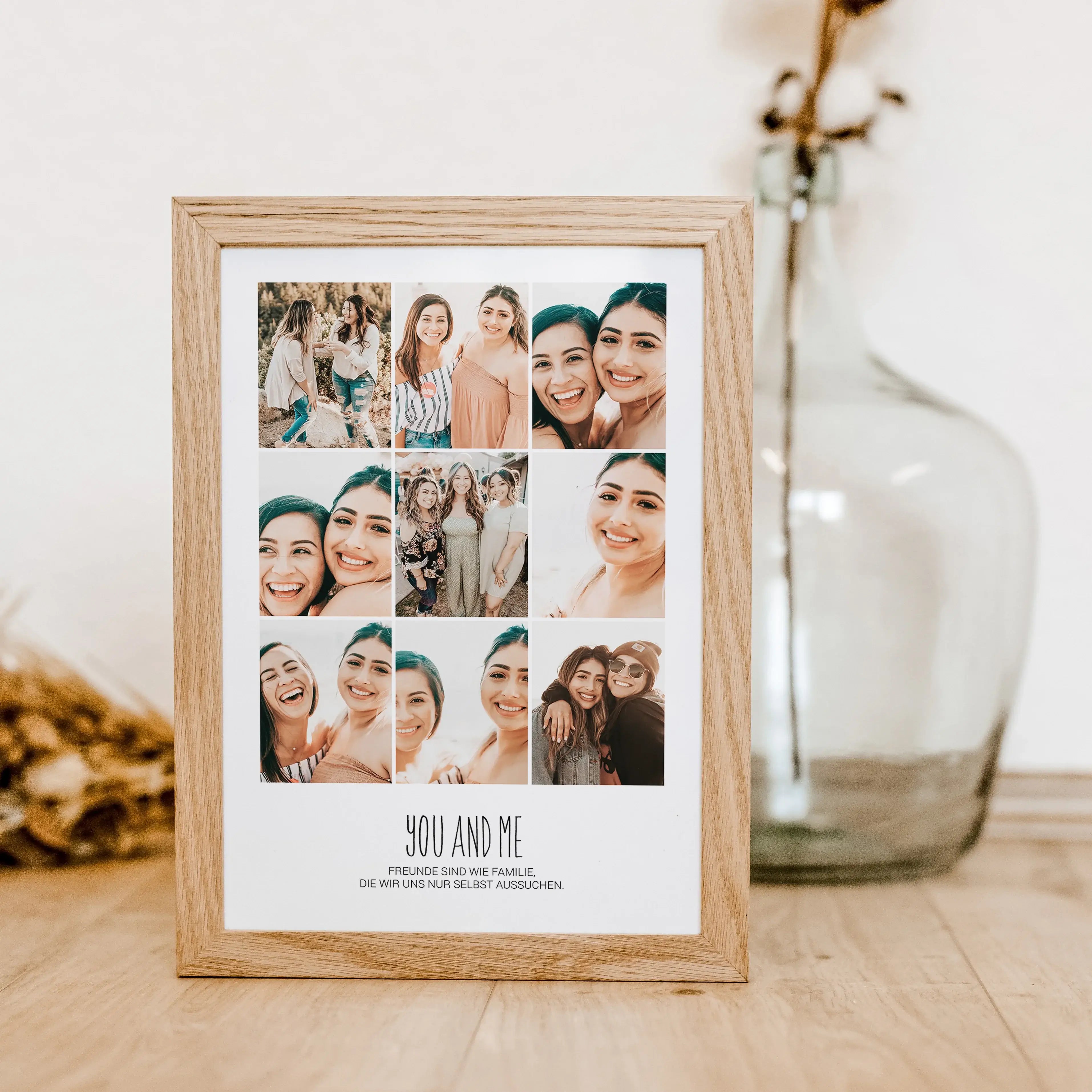 You and me Foto Poster-famprints-Personalisiertes Poster-Das You and me Foto Poster ist die perfekte Möglichkeit, deine Lieblingsmomente festzuhalten. Mit Platz für 9 Fotos und 2 personalisierbaren Textzeilen wird jedes Poster zu einem einzigartigen Kunst
