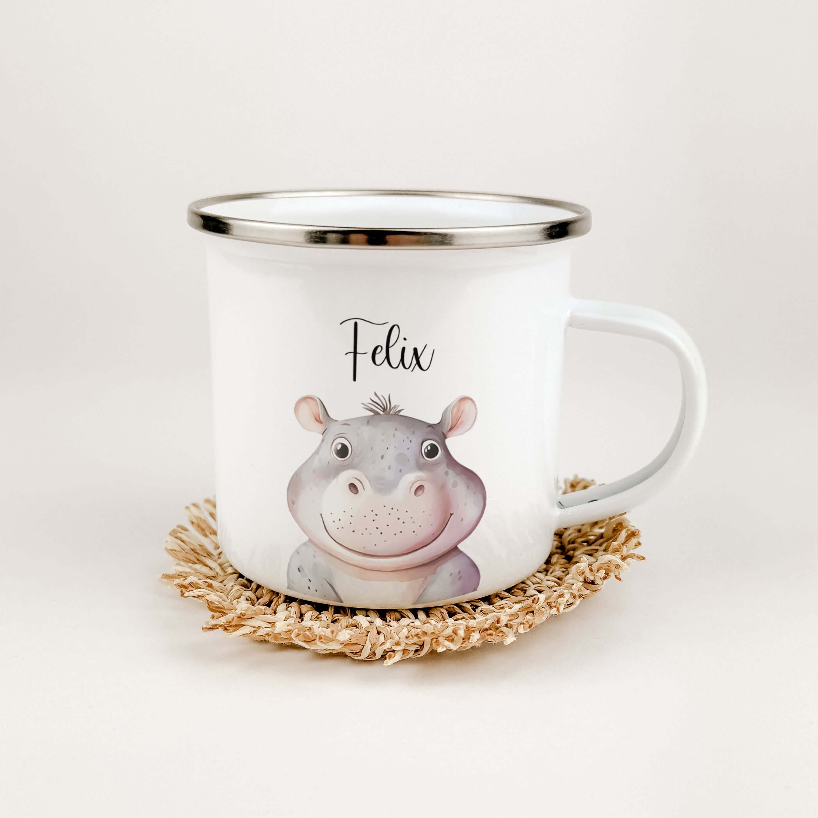 Emaille Tasse Nilpferd Portrait-famprints-Emaille Tasse-Entdecke die zauberhafte Emaille Tasse Nilpferd Portrait – ein einzigartiges, personalisiertes Geschenk für kleine Nilpferd-Fans! Diese Emaille Tasse personalisiert mit einem Namen bringt nicht nur F