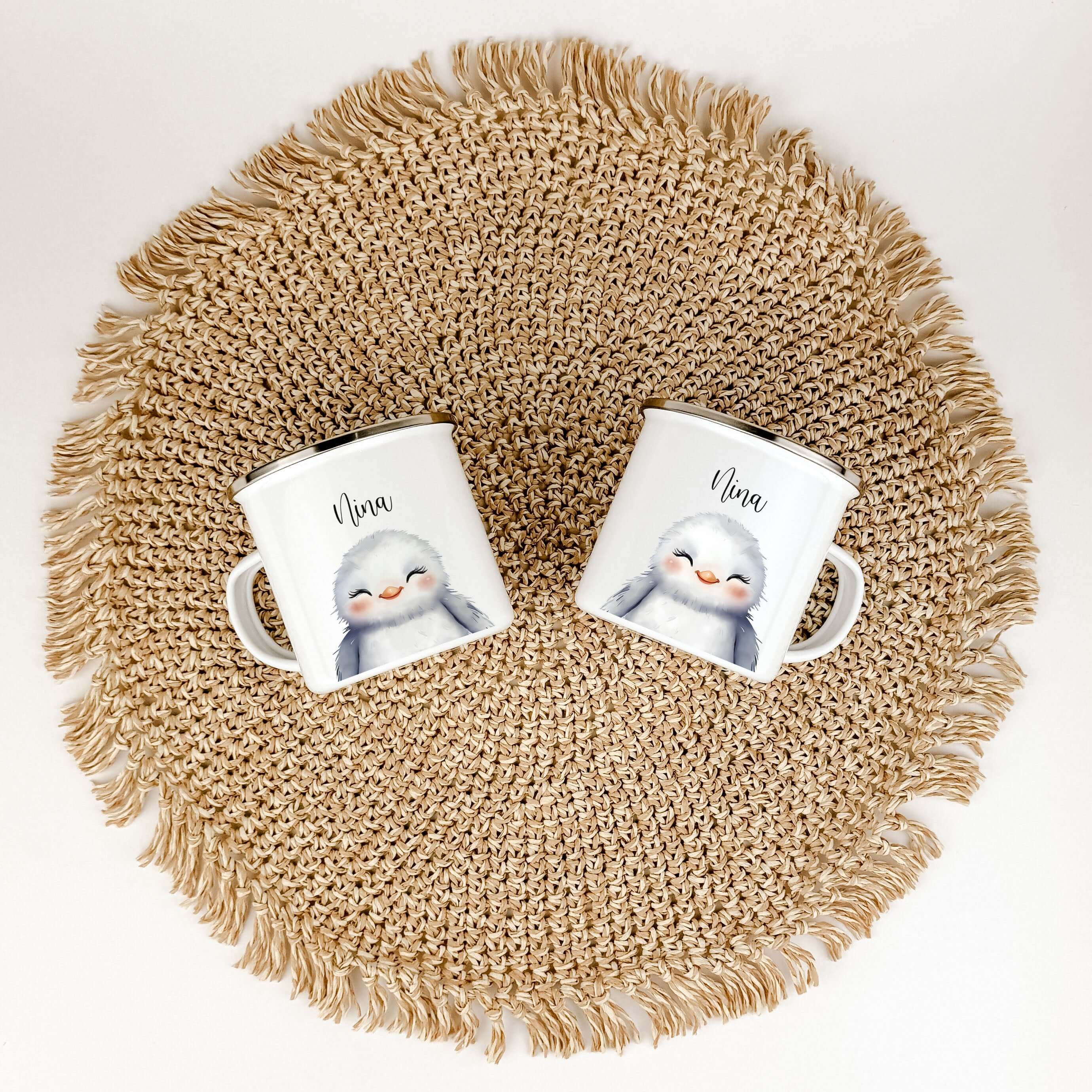 Emaille Tasse Vogel Portrait-famprints-Emaille Tasse-Entdecke die zauberhafte Emaille Tasse Vogel Portrait – das perfekte personalisierte Geschenk für kleine und große Entdecker! Mit einem Fassungsvermögen von 300 ml und einem federleichten Gewicht von nu