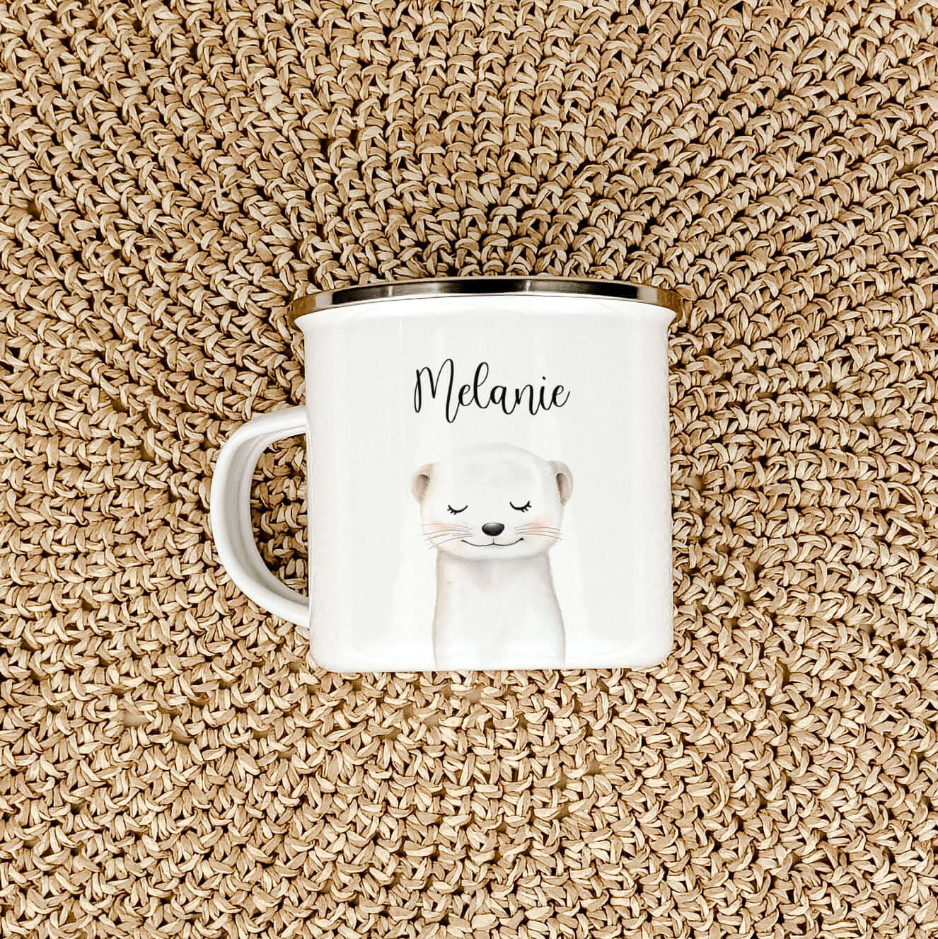 Emaille Tasse Wiesel Portrait-famprints-Emaille Tasse-Entdecke die zauberhafte Emaille Tasse Wiesel Portrait – ideale für kleine Tierfreunde! Diese personalisierte Tasse begeistert mit einem liebevoll gestalteten Wiesel-Porträt in einer ansprechenden Aqua