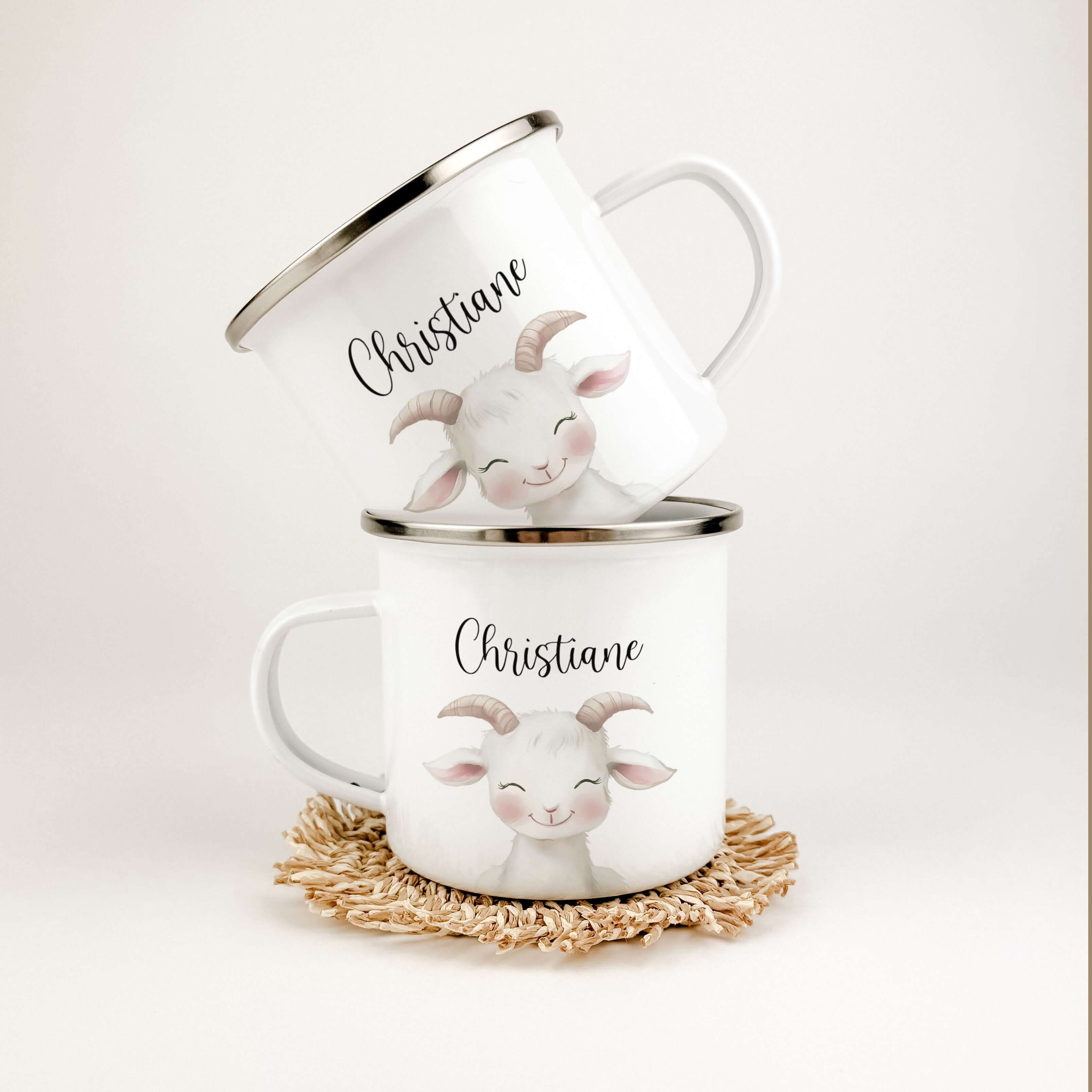 Emaille Tasse Ziege Portrait-famprints-Emaille Tasse-Entdecke die individuelle Emaille Tasse Ziege Portrait – das perfekte personalisierte Geschenk für Kinder! Egal ob zur Einschulung, Taufe, an Ostern, Weihnachten oder zum Geburtstag, dieser bezaubernde