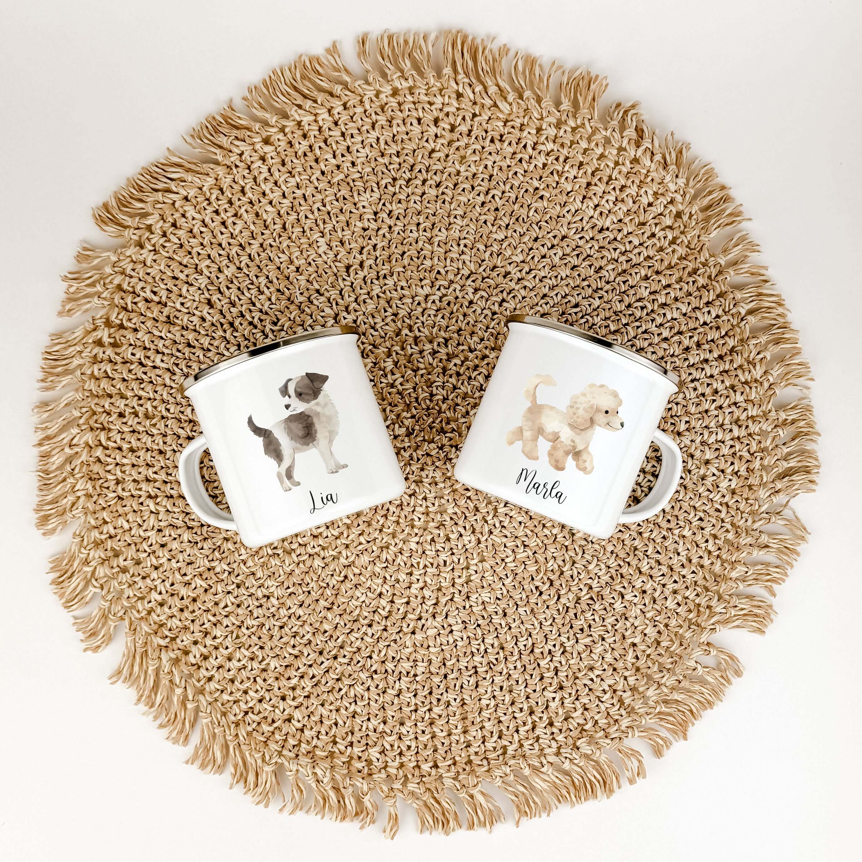 Emaille Tasse Hund-famprints-Emaille Tasse-Entdecke die perfekte Emaille Tasse für kleine Hundeliebhaber! Diese personalisierte Tasse bringt nicht nur Freude, sondern auch einen Hauch von Individualität in den Alltag deines Kindes. Stell dir vor, wie dein