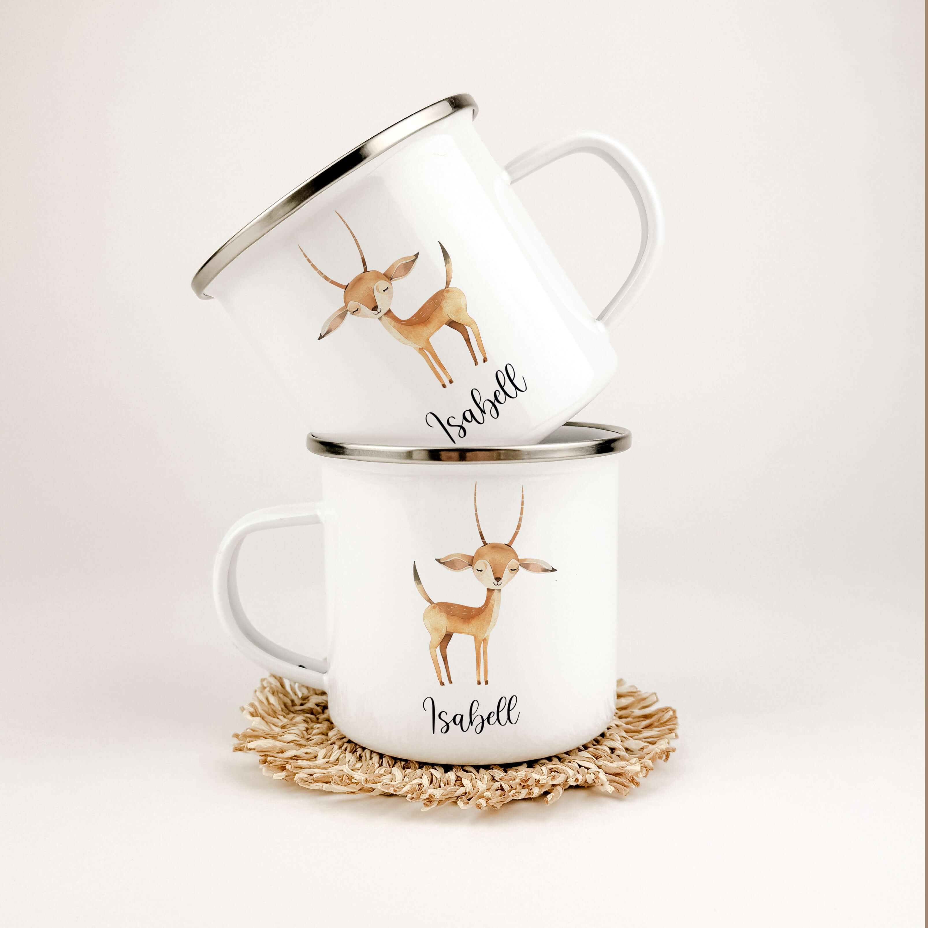Emaille Tasse Gazelle-famprints-Emaille Tasse-Entdecke die bezaubernde Emaille Tasse Gazelle, die nicht nur praktisch, sondern auch ein wahrer Hingucker ist! Mit dieser personalisierten Tasse bringst du Freude in den Alltag deines Kindes und schaffst unve
