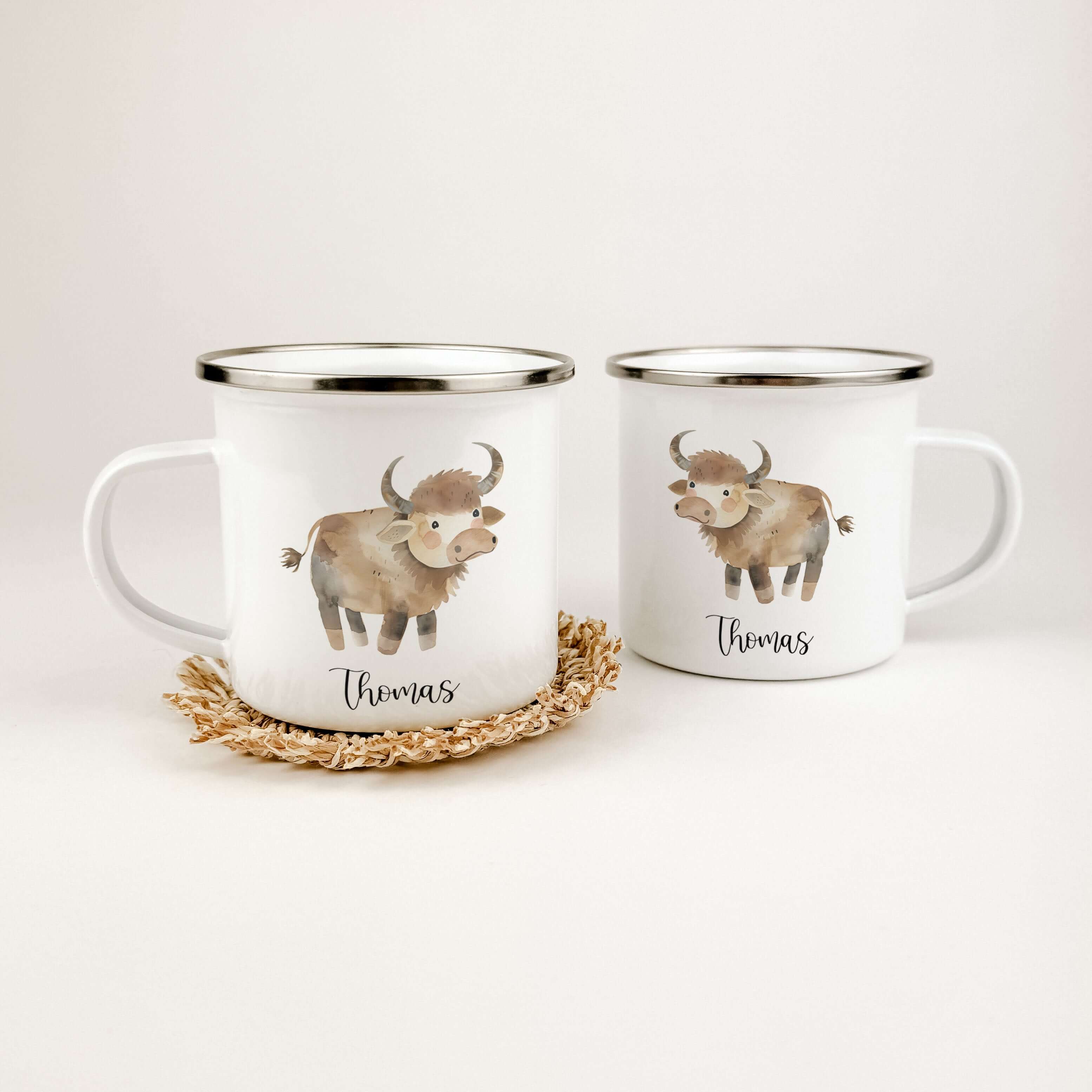 Emaille Tasse Ochse-famprints-Emaille Tasse-Entdecke die zauberhafte Emaille Tasse Ochse ein absolutes Highlight für kleine Abenteurer und ihre großen Begleiter! Diese liebevoll gestaltete Emaille Tasse personalisiert ist nicht nur ein praktisches Accesso