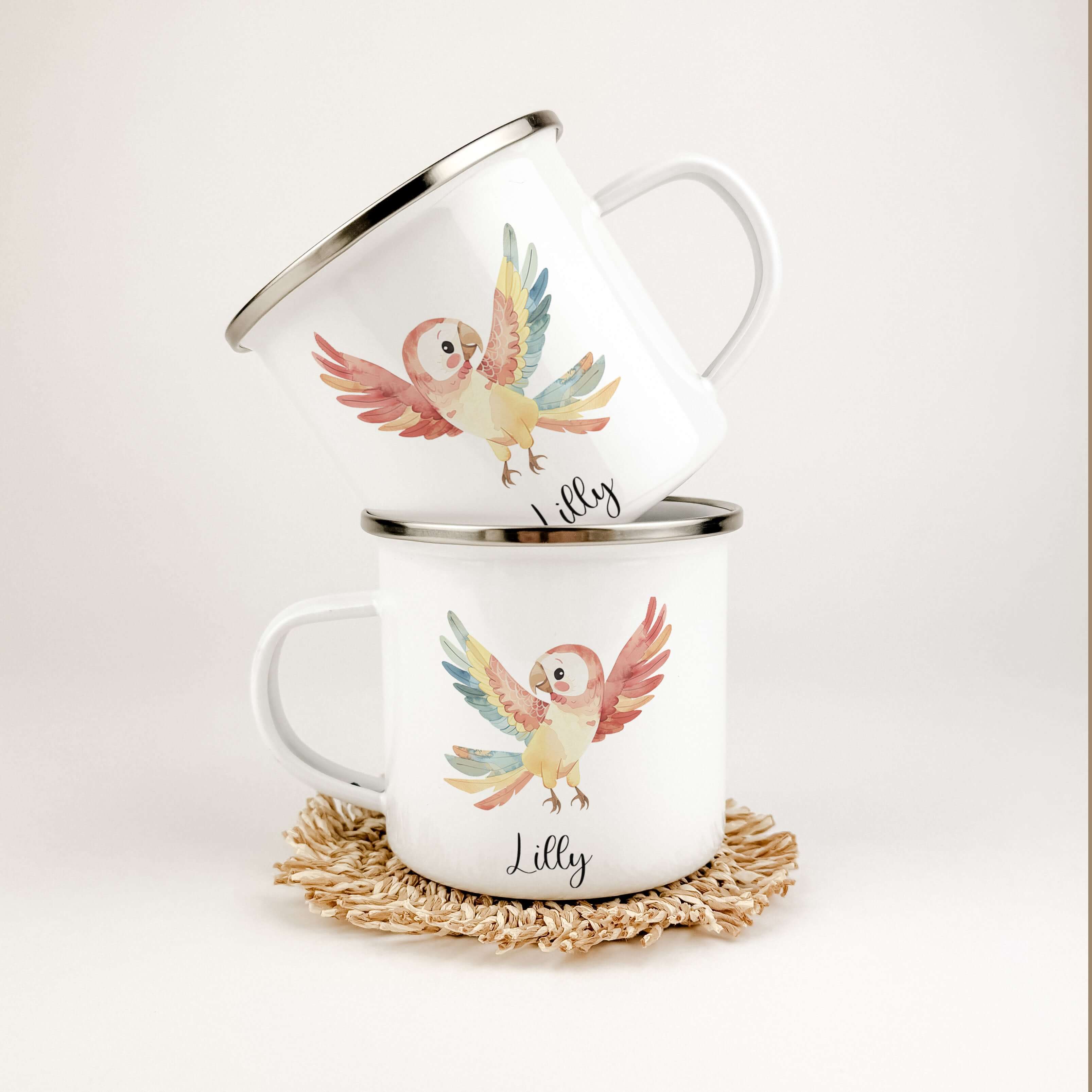 Emaille Tasse Papagei-famprints-Emaille Tasse-Entdecke die zauberhafte Emaille Tasse Papagei, die nicht nur praktisch ist, sondern auch ein echter Hingucker! Diese Emaille Tasse personalisiert bringt Freude in den Alltag und sorgt für strahlende Augen bei