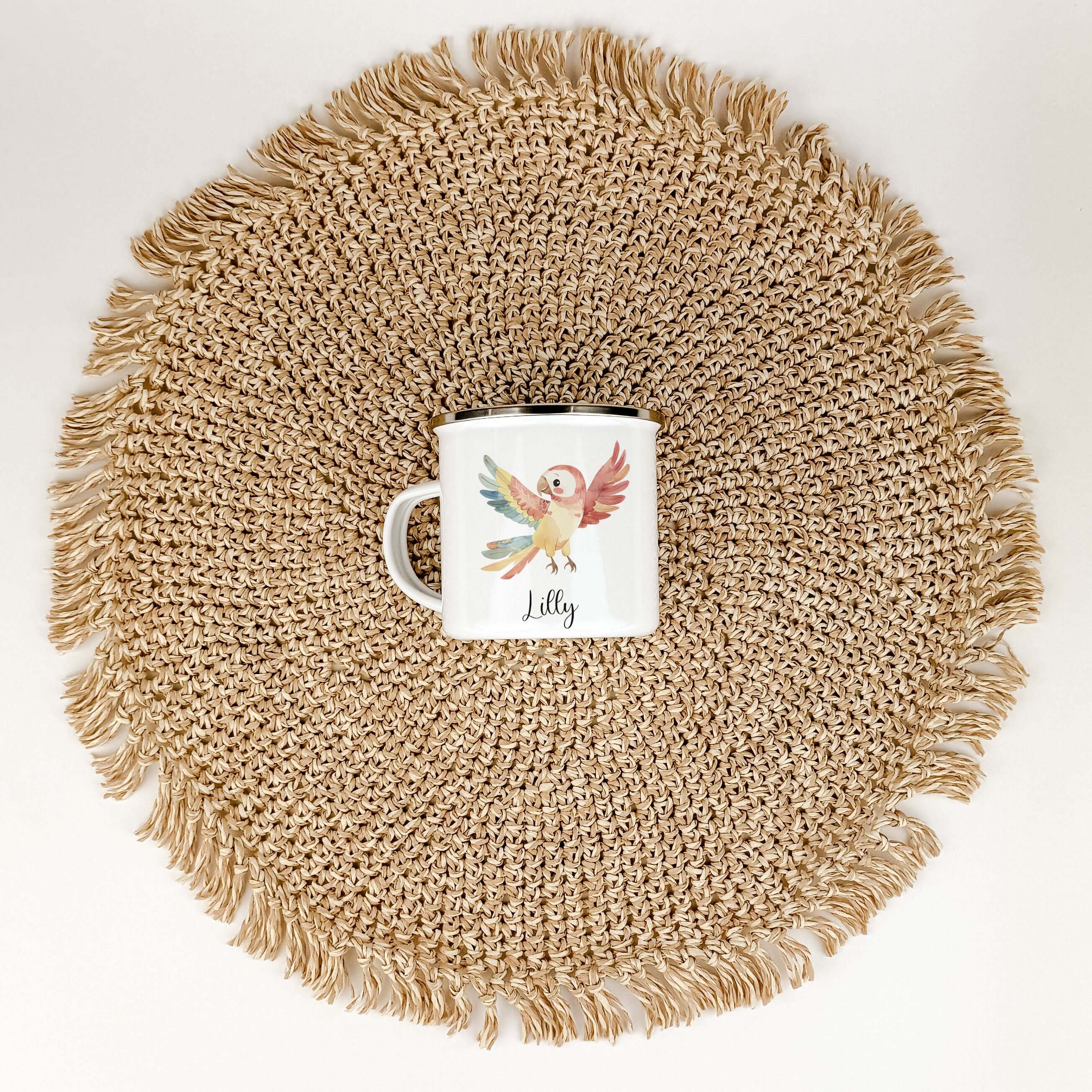 Emaille Tasse Papagei-famprints-Emaille Tasse-Entdecke die zauberhafte Emaille Tasse Papagei, die nicht nur praktisch ist, sondern auch ein echter Hingucker! Diese Emaille Tasse personalisiert bringt Freude in den Alltag und sorgt für strahlende Augen bei
