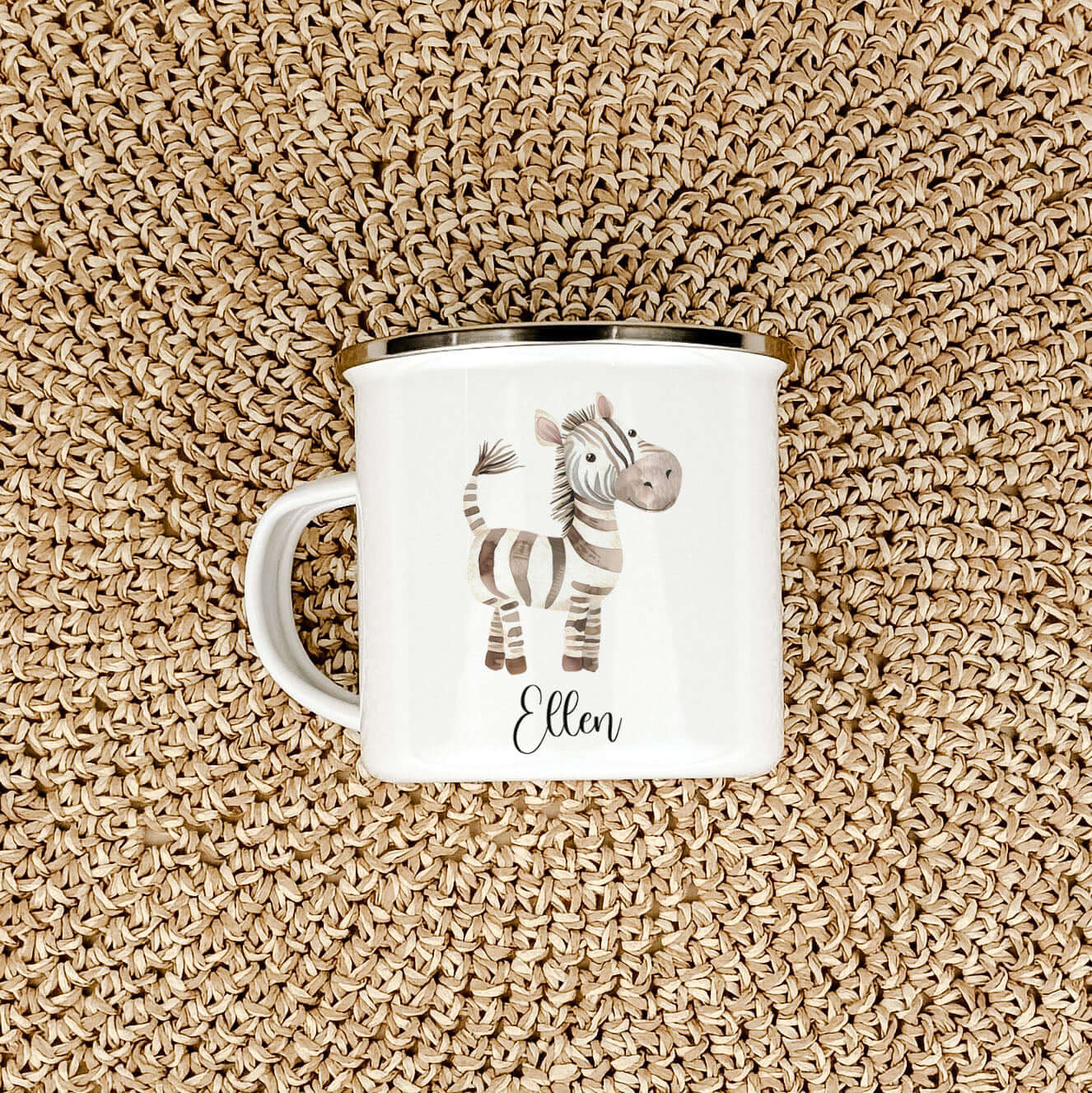 Emaille Tasse Zebra-famprints-Emaille Tasse-Entdecke die zauberhafte Emaille Tasse Zebra. Diese Emaille Tasse personalisiert macht jedes Getränk zum besonderen Erlebnis und ist das ideale Geschenk für viele Anlässe wie Geburtstage, Einschulungen oder Oste